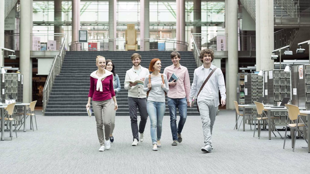 留学生的校园生存秘诀：大一课堂常见学业误区避雷指南